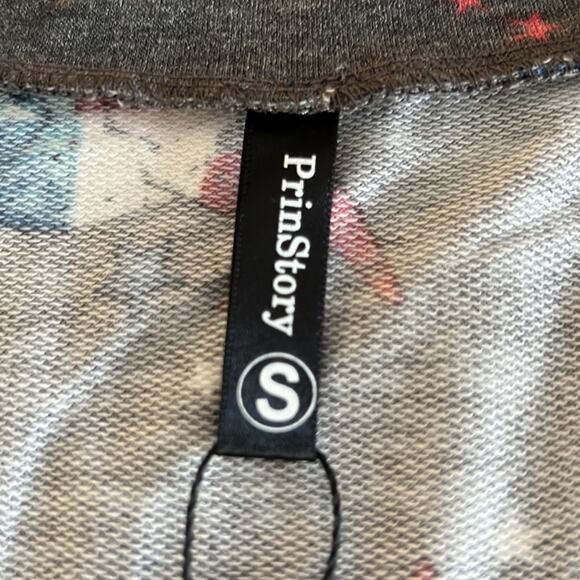 PrinStory Gray Patriotic Print Long Sleeve Knit Top NWT - Picture 5 of 11